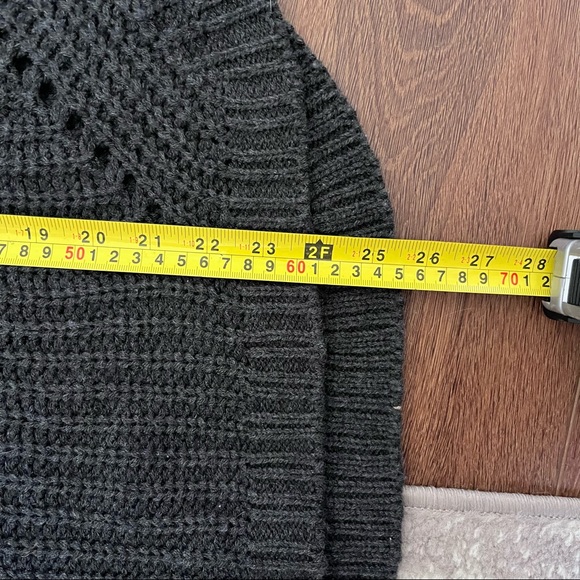 SO charcoal gray sweater, large - Picture 6 of 7